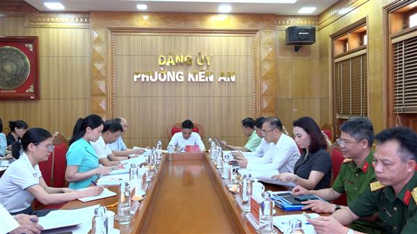 Hội nghị Ban Thường vụ Đảng uỷ phường kiểm điểm công tác lãnh đạo, chỉ đạo thực hiện nhiệm vụ tháng 5; phương hướng nhiệm vụ tháng 6/2026

