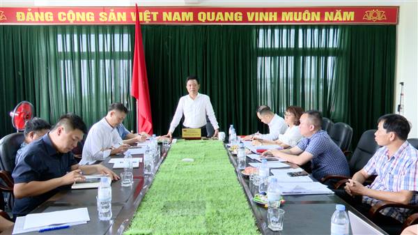 Đoàn công tác của Đảng ủy phường làm việc với Chi bộ Ban quản lý dự án đầu tư xây dựng phường về tình hình lãnh đạo, chỉ đạo thực hiện nhiệm vụ chính trị, công tác xây dựng Đảng 6 tháng đầu năm 2026
