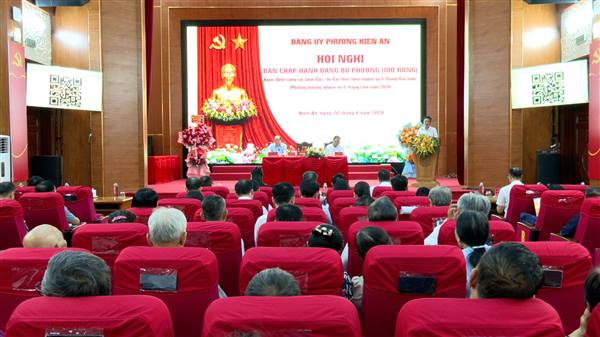 Hội nghị Ban Chấp hành Đảng bộ phường (mở rộng) kiểm điểm công tác lãnh đạo, chỉ đạo, thực hiện nhiệm vụ 6 tháng đầu năm; xác định phương hướng, nhiệm vụ 6 tháng cuối năm 2026