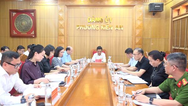 Hội nghị Ban chấp hành Đảng bộ phường cho ý kiến về Đề án thành lập Chi bộ Tổ dân phố sau khi sắp xếp các Tổ dân phố và Đề án thành lập, tổ chức lại các phòng chuyên môn thuộc UBND phường