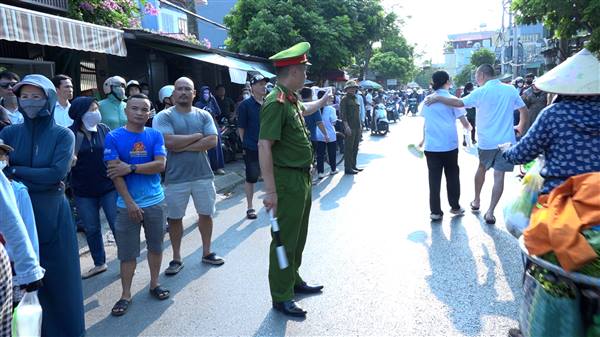 Kỳ thi tuyển sinh vào lớp 10 THPT năm học 2026-2027 trên địa bàn phường Kiến An đã thành công, đảm bảo an toàn tuyệt đối mọi mặt