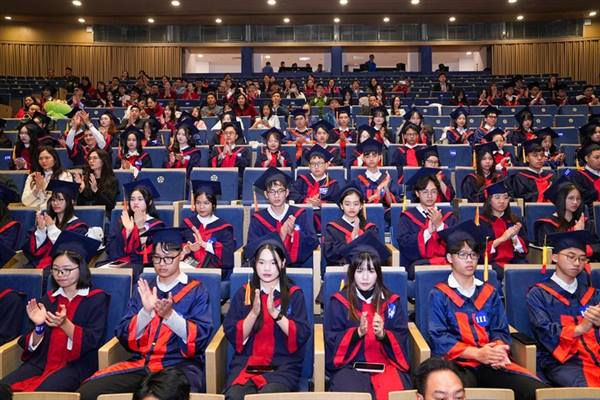 Hải Phòng hỗ trợ giáo sư đến 500 triệu đồng nếu cam kết làm việc cho thành phố