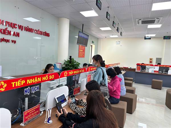 Ứng dụng nền tảng trợ lý ảo - Bước đột phá trong giải quyết thủ tục hành chính