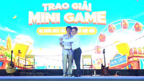 Sôi động ngày thứ hai Lễ hội Bia năm 2026 (Kien An Beer Fest) với chủ đề "Nhịp đập World Cup – Chảo lửa sân cỏ"