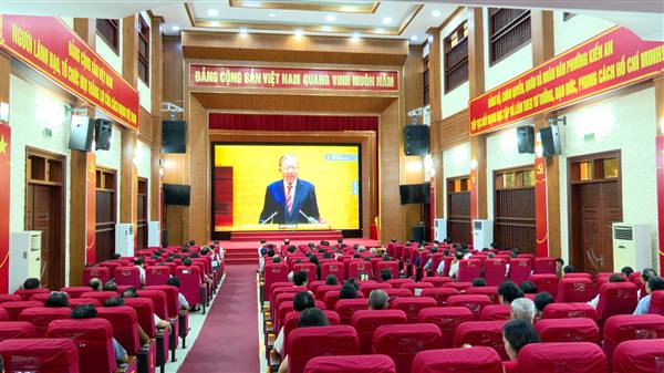 PHƯỜNG KIẾN AN THAM DỰ HỘI NGHỊ TOÀN QUỐC SƠ KẾT 1 NĂM VẬN HÀNH MÔ HÌNH TỔ CHỨC TỔNG THỂ CỦA HỆ THỐNG CHÍNH TRỊ VÀ MÔ HÌNH CHÍNH QUYỀN 3 CẤP