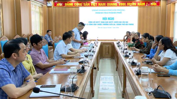 Thanh tra thành phố công bố các Quyết định giải quyết khiếu nại lần hai của 13 công dân, phường Kiến An, thành phố Hải Phòng