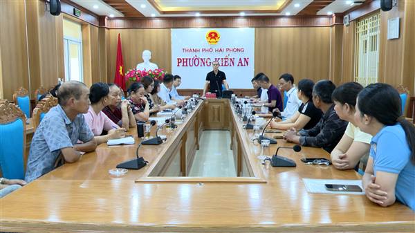 UBND phường Kiến An tổ chức Hội nghị xem xét cam kết thực hiện bồi thường thiệt hại trong quá trình thực hiện dự án của Công ty Cổ phần đầu tư Solaris Việt Nam đối với các hộ dân