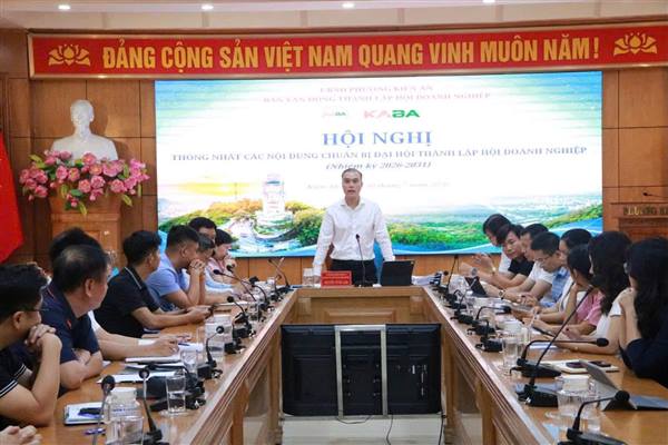 Ban vận động thành lập Hội Doanh nghiệp họp chuẩn bị công tác tổ chức Đại hội thành lập Hội Doanh nghiệp phường Kiến An.