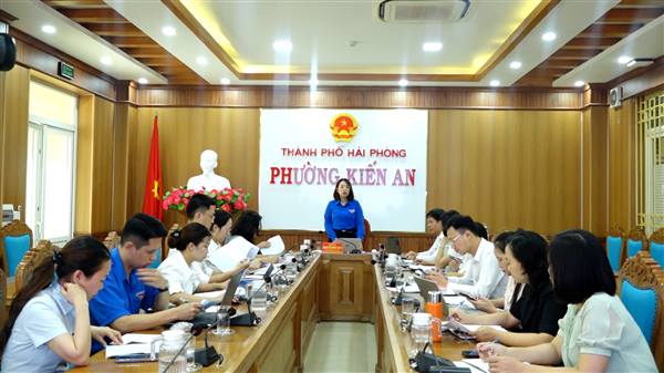 Đoàn kiểm tra Thành đoàn Hải Phòng kiểm tra hoạt động hè năm 2026 tại phường Kiến An