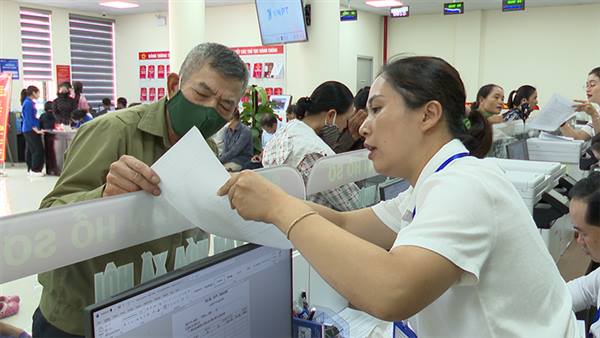 Kiên quyết loại bỏ 'giấy phép con'