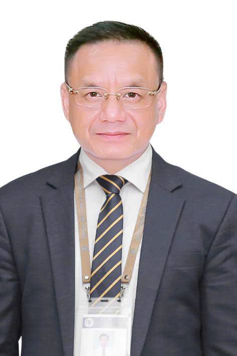 NGƯỜI CÁN BỘ Y TẾ TẬN TÂM VÌ SỨC KHỎE TRẺ EM VÀ CỘNG ĐỒNG