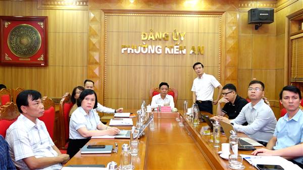 Lãnh đạo Đảng uỷ phường làm việc với Học viện Công nghệ AIUNI về thực hiện chuyển đổi số trên địa bàn phường