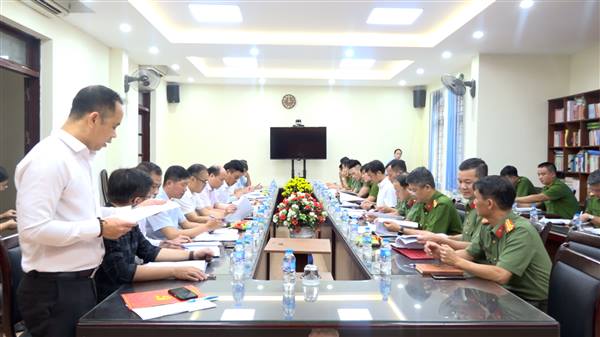Thường trực Đảng ủy phường làm việc với Đảng ủy Công an phường thực hiện công tác giải phóng mặt bằng Dự án đầu tư xây dựng tuyến đường nối Quốc lộ 5 - Quốc lộ 10 đoạn đi qua địa bàn phường