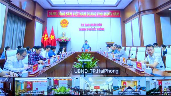 Phường Kiến An tham dự hội nghị trực tuyến thành phố sơ kết 1 năm kết quả thực hiện Nghị quyết số 68-NQ/TW ngày 04/5/2025 của Bộ Chính trị về phát triển kinh tế tư nhân