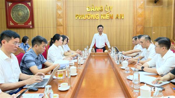 Hội nghị Ban Chấp hành Đảng bộ phường thông qua Đề án kết thúc hoạt động của Đảng bộ các Cơ quan Đảng phường, Đảng bộ UBND phường và thành lập chi bộ các phòng, ban chuyên môn, đơn vị trực thuộc Đảng ủy phường

