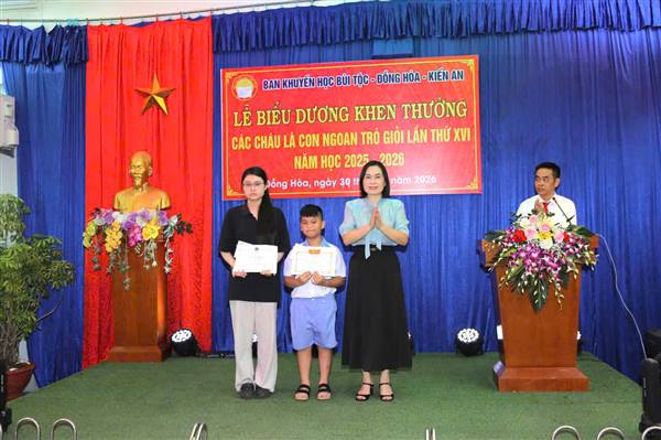 Ban Khuyến học Bùi Tộc Đồng Hoà biểu dương, khen thưởng 96 học sinh có thành tích xuất sắc năm học 2025 - 2026