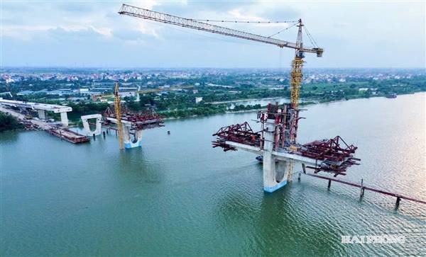 Hải Phòng kiên định mục tiêu tăng trưởng 13% năm 2026, dồn lực tăng tốc nửa cuối năm.