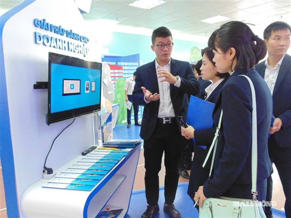 Tạo động lực tăng trưởng mới từ dịch vụ số