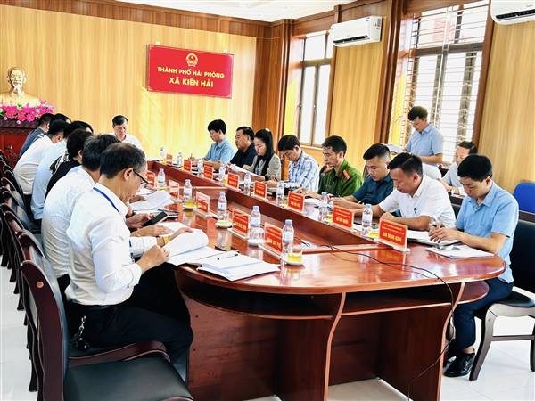 Đảng ủy xã Kiến Hải tổ chức Hội nghị đánh giá kết quả thực hiện nhiệm vụ công tác 9 tháng đầu năm và đề ra phương hướng, nhiệm vụ trọng tâm 3 tháng cuối năm 2025