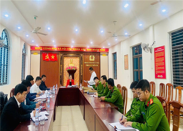 Hội nghị Giám sát về công tác trực tiếp quản lý về tổ chức, hoạt động, chỉ đạo, điều hành lực lượng tham gia bảo vệ an ninh, trật tự ở cơ sở; hướng dẫn, phân công, kiểm tra việc thực hiện nhiệm vụ của lực lượng tham gia bảo vệ an ninh, trật tự ở cơ sở trên địa bàn xã Kiến Hải