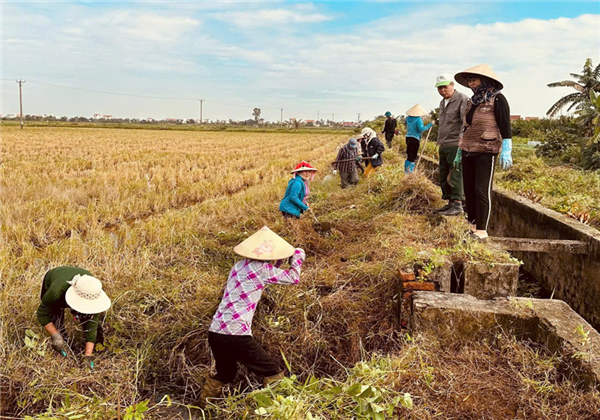 Xã Kiến Hải ra quân “Tuần lễ diệt chuột” và “Tháng làm thủy lợi nội đồng” vụ Đông – Xuân 2025 – 2026