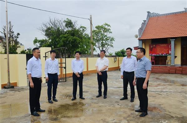 THƯỜNG TRỰC ĐẢNG ỦY XÃ KIẾN HẢI KIỂM TRA CÔNG TÁC CHUẨN BỊ ĐẦU TƯ, RÀ SOÁT QUY HOẠCH VÀ DỰ KIẾN DANH MỤC ĐẦU TƯ CÔNG