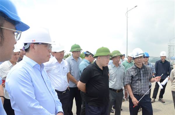 CHỦ TỊCH UBND THÀNH PHỐ KIỂM TRA TIẾN ĐỘ DỰ ÁN CẦU VĂN ÚC 2 TRÊN ĐỊA BÀN XÃ KIẾN HẢI