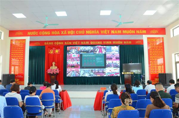 XÃ KIẾN HẢI TẬP HUẤN TRỰC TUYẾN TRIỂN KHAI HỆ THỐNG THỦ TỤC HÀNH CHÍNH TRONG ĐẢNG TRÊN MÔI TRƯỜNG ĐIỆN TỬ