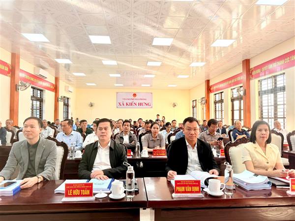 Sáng ngày 15/11/2025, Đảng ủy xã Kiến Hưng tổ chức điểm cầu trực tuyến Hội nghị toàn quốc quán triệt Chỉ thị của Bộ Chính trị, triển khai công tác bầu cử đại biểu Quốc hội khóa 16 và đại biểu Hội đồng nhân dân các cấp nhiệm kỳ 2026- 2031.