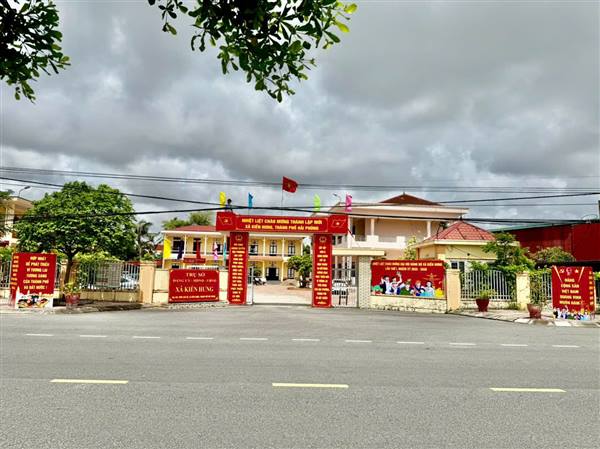                                                      BẢN CÔNG BỐ
 Hệ thống quản lý chất lượng tại Ủy ban nhân dân xã Kiến Hưng phù hợp Tiêu chuẩn quốc gia TCVN ISO 9001:2015 đối với lĩnh vực hoạt động thuộc phạm vi chức năng quản lý của Ủy ban nhân dân xã Kiến Hưng