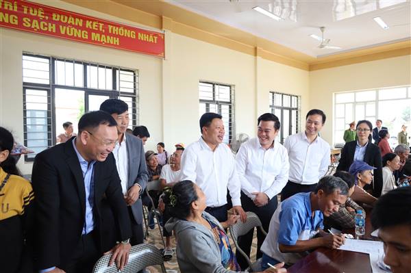 Xã Kiến Hưng hoàn thành chi trả tiền hỗ trợ giải phóng mặt bằng phục vụ Dự án Khu công nghiệp Tân Trào