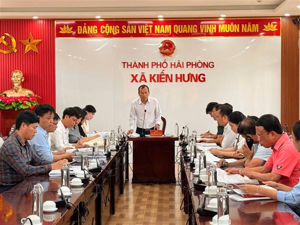 Thường trực HĐND xã Kiến Hưng tổ chức giám sát kết quả thực hiện công tác giải phóng mặt bằng (GPMB) các dự án trên địa bàn
