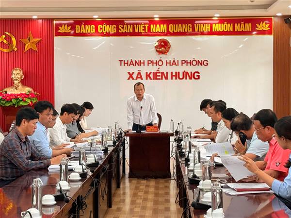 Thường trực HĐND xã Kiến Hưng tổ chức giám sát kết quả thực hiện công tác giải phóng mặt bằng (GPMB) các dự án trên địa bàn
