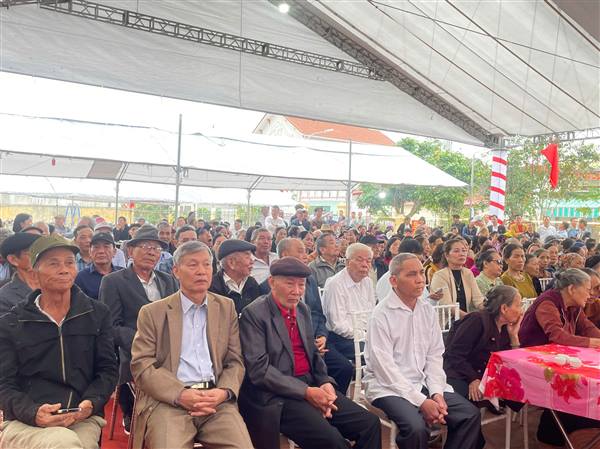Không khí lễ hội đầu xuân diễn ra sôi nổi, trang nghiêm và đậm đà bản sắc văn hóa truyền thống tại các thôn Ngọc Liễn và Cao Bộ