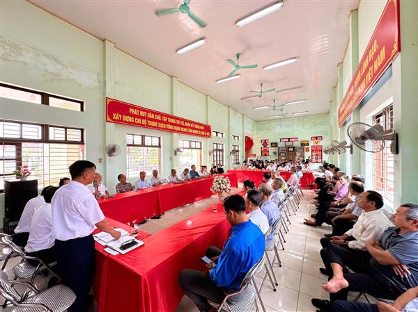 Chi bộ Ngọc Liễn đã tổ chức Hội nghị sinh hoạt chi bộ thường kỳ điểm.  