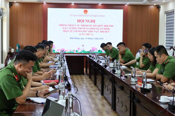 Ngày 18/5, tại Hội trường 2 UBND xã Kiến Hưng, Ban Chỉ đạo Hội thi “Lực lượng tham gia bảo vệ an ninh, trật tự ở cơ sở giỏi”