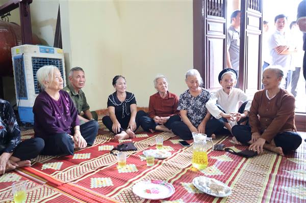 CHƯƠNG TRÌNH “TRÀ SÁNG THỨ BẢY” TUẦN THỨ 26 TẠI THÔN KỲ SƠN: ĐI THẲNG VÀO CÁC NÚT THẮT DÂN SINH VÀ KHƠI DẬY NGUỒN LỰC VĂN HÓA