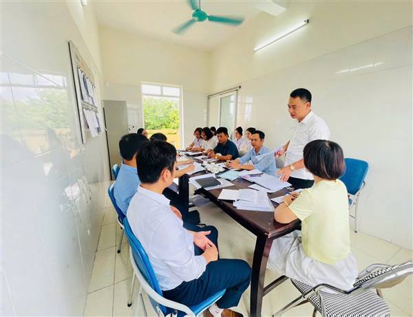 Sáng ngày 11/9/2025 Ban Văn hóa - Xã hội Hội đồng nhân dân xã Kiến Minh tổ chức Giám sát công tác chăm sóc sức khỏe ban đầu cho nhân dân tại Trạm Y tế xã Kiến Minh số 3