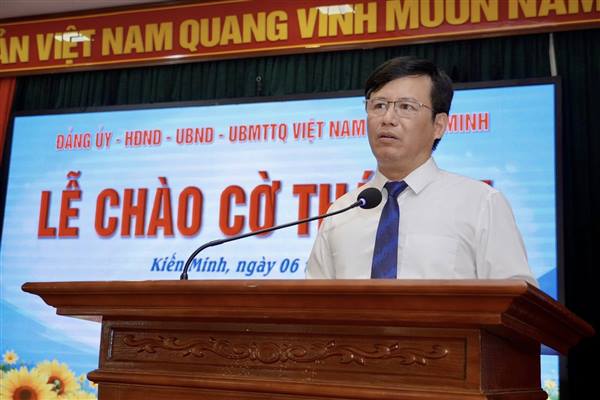 Đảng ủy - HĐND - UBND - Ủy ban MTTQ Việt Nam xã Kiến Minh tổ chức Lễ chào cờ và sinh hoạt chính trị dưới cờ tháng 4/2026