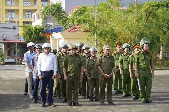 UBND xã Kiến Minh ra quân giải tỏa các trường hợp vi phạm, lấn chiếm lòng đường, vỉa hè, hành lang an toàn giao thông trên địa bàn xã