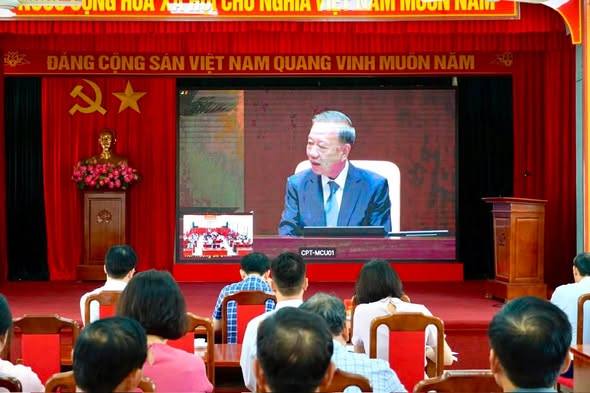  Kiến Minh tham dự Hội nghị trực tuyến sơ kết 6 tháng triển khai thực hiện Nghị quyết số 57-NQ/TW ngày 22/12/2024 của Bộ Chính trị 