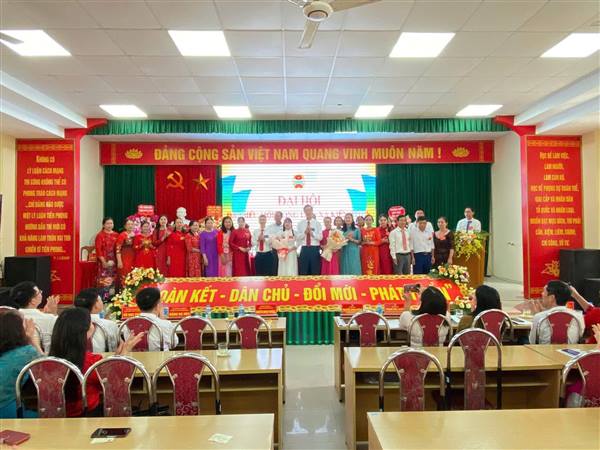 ĐẠI HỘI ĐẠI BIỂU HỘI NÔNG DÂN XÃ KIẾN THỤY LẦN THỨ I, 

NHIỆM KỲ 2025–2030 THÀNH CÔNG TỐT ĐẸP