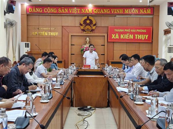 Xã Kiến Thụy: 

Tổ chức Phiên họp thường kỳ đánh giá kết quả phát triển 

kinh tế - xã hội, quốc phòng - an ninh tháng 10, 10 tháng