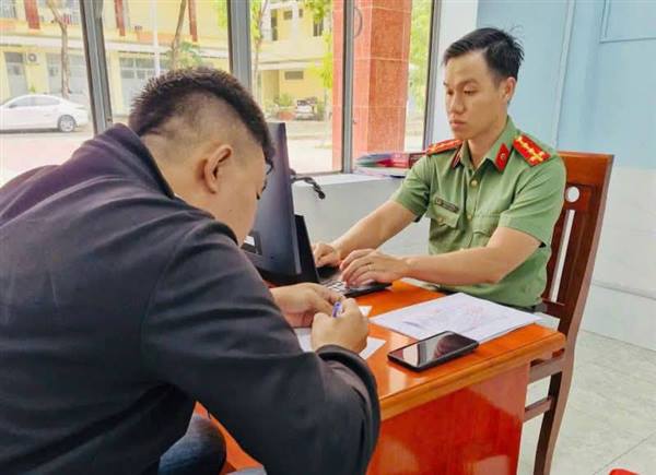 Dẹp loạn dùng AI chế clip xuyên tạc