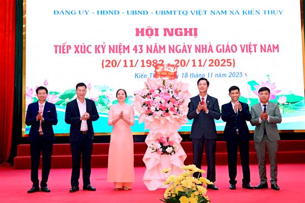 Xã Kiến Thụy: Tổ chức Hội nghị tiếp xúc kỷ niệm 43 năm 

ngày Nhà giáo Việt Nam (20/11/1982-20/11/2025)