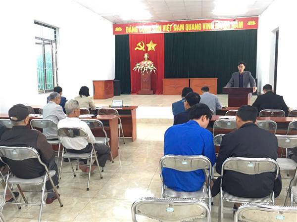 Phó Chủ tịch Thường trực UBND xã dự sinh hoạt Chi bộ thôn Hòa Liễu