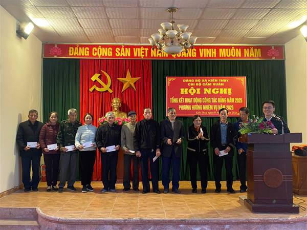 Chi bộ Cẩm Xuân, xã Kiến Thụy tổ chức sinh hoạt tổng kết công tác Đảng năm 2025, 

triển khai phương hướng, nhiệm vụ năm 2026
