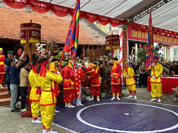 ĐỘC ĐÁO LỄ HỘI MINH THỀ - DI SẢN VĂN HÓA PHI VẬT THỂ QUỐC GIA TẠI XÃ KIẾN THỤY