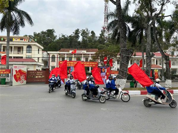 Xã Kiến Thuỵ tăng cường tuyên truyền lưu động sẵn sàng cho ngày bầu cử