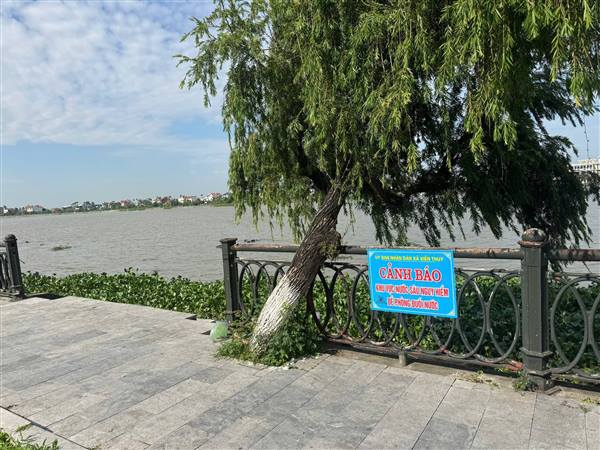 KIẾN THỤY LẮP ĐẶT BIỂN CẢNH BÁO PHÒNG, CHỐNG ĐUỐI NƯỚC